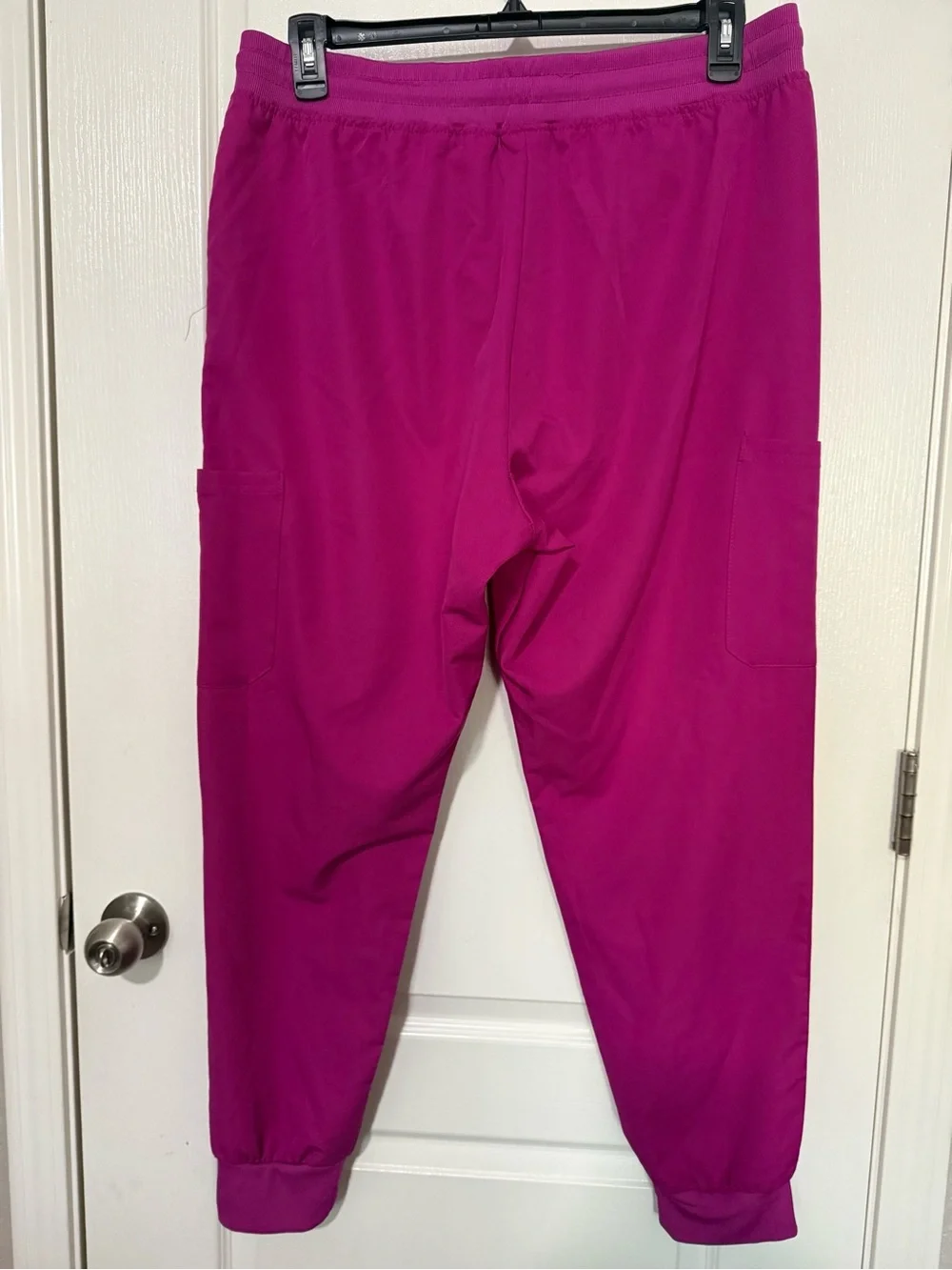 Karisma Treads womens 2 piece scrub set suze XL.